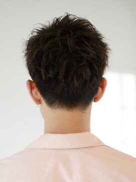 アース 三軒茶屋店(HAIR&MAKE EARTH) 三軒茶屋_メンズ_メンズカット_刈り上げ_ジェットモヒカン_黒髪