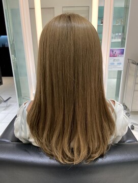 エアー 大阪(AIR) 【air-OSAKA】栃本優美 お客様ヘア