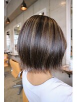 グランジ 北山田店(GLUNGE)&nbsp;ミニボブにハイライトをのせて