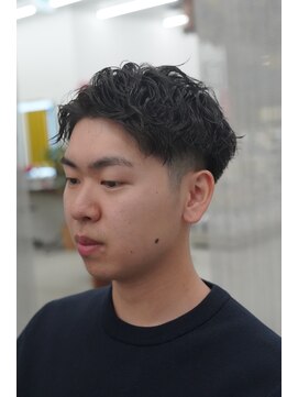 グランクラブ(GRANCLUB) カット パーマ フェード シェービング ヘッドスパ