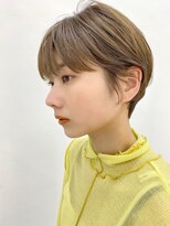 ピークアブー アヴェダ ギンザシックス(PEEK-A-BOO AVEDA GINZASIX) 耳掛けマッシュショートヘア 前髪ありショートスタイル ベージュ