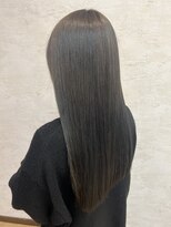 モア(more)&nbsp;ダークグレージュ/艶髪／ストレート