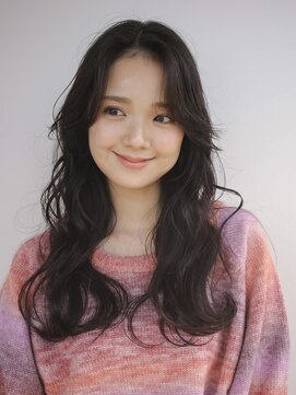 シェル 津山の手店(shel) 髪質改善大人ウェーブロング黒髪フェザーバング