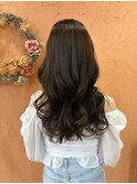 ロング巻き髪×オリーブグレージュ