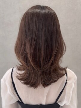 後ろ姿もかわいいレイヤーカット