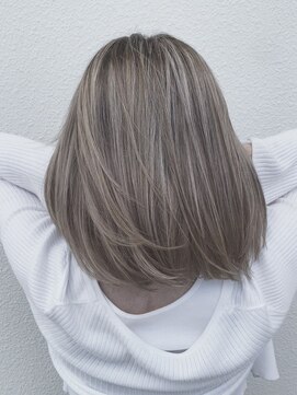 ユーカナヤマ(u Kanayama) 白髪ぼかしバレイヤージュ