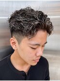 極道パーマホワイトメッシュオールバックパーマフェード短髪