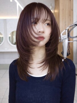 アフロートリノ(AFLOAT Leino) レイヤーカット/ハッシュカット/ウルフカット/鎖骨ミディアム