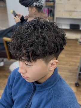 メルシー トータル ブランディング サロン(merci TOTAL BRANDING SALON) メンズスペインカール　スパイラルパーマツーブロック