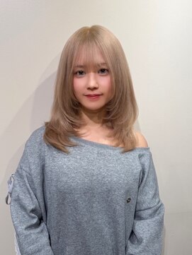 ビーヘアサロン(Beee hair salon) ハイトーンカラー×レイヤーカット