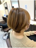 大人かわいい首元スッキリショートボブ