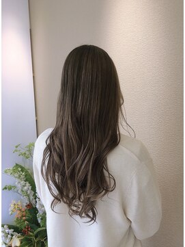 ジプソ(Gypso Hair salon) 【 ブリーチカラー × 中明度グレージュ 】