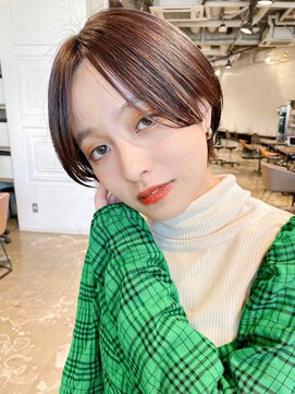 ガーデン オオタカノモリ(garden otakanomori) 20代30代40代大人ショートボブ×長め前髪×ハンサムショートa