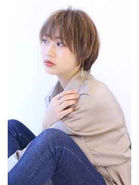 オーロ 西大寺店(ORO) ハンサムショートのミルクティーベージュ