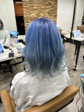 プライズ アイリス 池袋東口店(prize Iris) ブルー/水色/ペールブルー/グラデーション/派手髪/池袋/エクステ