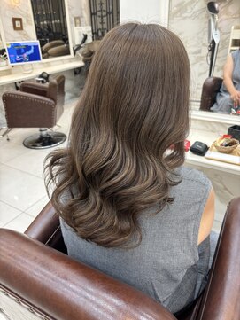 ティンク 関内(Tink) 白髪染め×ミルクティー