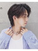 スーツ短髪ツーブロック束感モテる黒髪シークレットパーマ流行
