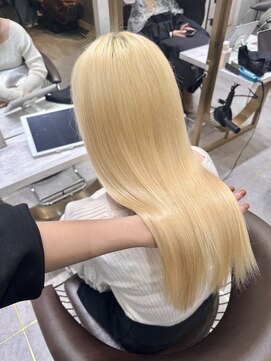 ロンド レア 天神大名店(Lond Le’a) ホワイトブロンド/イメチェンヘアスタイル/美髪のススメ