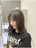 オリーブグレージュ/透け感カラー/ミディアムボブ