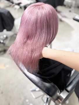 ゲームバイアランスミシー 心斎橋(GAME by Alan Smithee) 【Nagi】ホワイトピンク/艶髪ハイトーン