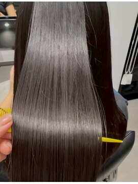 ルスリー 横浜店(Lsurii) 横浜駅/髪質改善縮毛矯正/黒髪/小顔