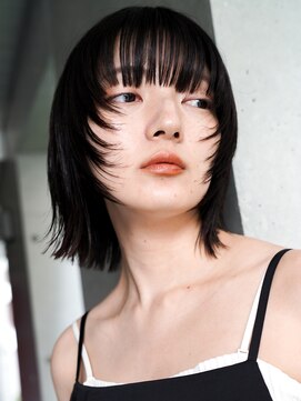 カライング(ing) 大人可愛い20代30代40代黒髪前下がりひし形小顔ボブ