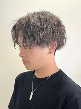 メンズサロンスタイル 茅ヶ崎(Men's salon STYLE) MEN’S HAIR/縦落ちパーマ/刈り上げマッシュ/茅ヶ崎