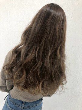 キャパ(CAPA) ハイライト×グレージュカラー(茅ヶ崎/20代/韓国ヘア)