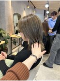 ハイライト×レイヤーミディ×動きのある髪×30代40代に人気