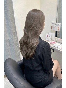 トレ(tre.) 髪質改善 レイヤースタイル 大人可愛い