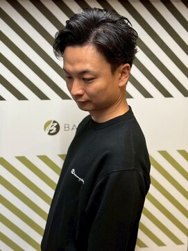 バーバーバー アカバネ(BARBER-BAR AKABANE) 大人のサイドパートスタイル