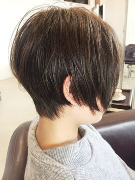 クルー(krew) ショートボブ