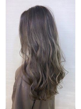 クロエバイラヴィズム 古町西堀通店(CLOE by LUVISM) コントラストハイライト