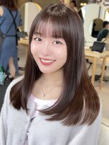 ティア(Tia.)&nbsp;（内巻きワンカール/アッシュブラウン/ストレート/艶髪）