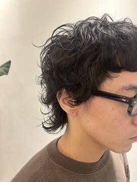 アイ 代々木公園(aye) もみあげ外ハネパーマ