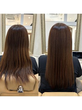 レヴィア(revia) 艶やかロングヘア