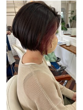 ヘアーアンドメイクアップモパ インナーカラー