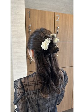 コンティバイミラートーク(CONTY by MIRROR TALK) セミロング/ヘアアレンジ