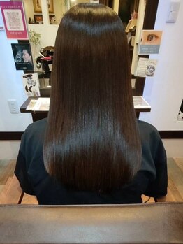 アートヘアー(a-to hair)の写真/【梅雨時期に気になる広がりやパサつきを根本解決】髪に栄養を補充して、するんと纏まる、うるサラな髪へ♪