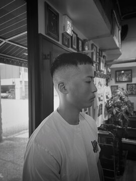 カムレイドフォーライフ(COMRADE 4 LIFE) ナチュラルクロップ　クロップスキンフェード　担当松尾