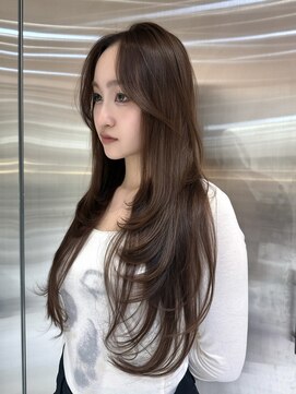 ルームバイシー 新宿(Loom. by Sea) □ 伸ばしかけヘア×ブリーチなしカラー ［髪質改善］