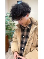 シフト(SHEEFT)&nbsp;波巻きパーママッシュ韓国黒髪ニュアンスパーマメンズカット