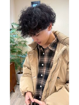 シフト(SHEEFT) 波巻きパーママッシュ韓国黒髪ニュアンスパーマメンズカット