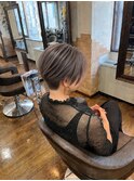40代50代にも人気の美シルエットショート