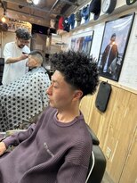 グッドラックバーバーハナレ 吉祥寺&nbsp;仏陀パーマ［バーバー/吉祥寺/スキンフェード／メンズ/顔剃り］