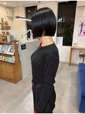 束感ショート顔周り小顔カットショートボウブ簡単スタイリング