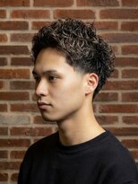 ミリオンバックス 神田店(Million Bucks)&nbsp;スパイキーショート<理容室>[メンズ/眉毛/バーバー/御徒町]