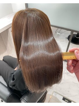 アールサロン アザブジュウバン(Rr SALON Azabu juban) Rr SALON Hydro XE TREATMENT+カラー