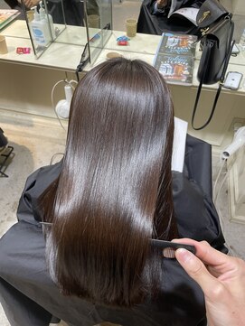 ロロ(ro-ro) 【恵比寿 ro-ro】カラーリング同時施術可能