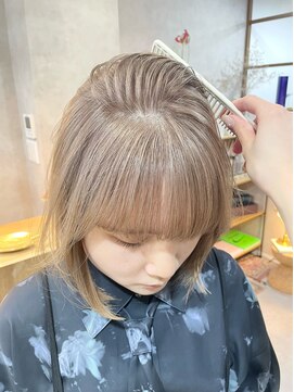 アンユージュアル(unusual) ベージュカラー/グレージュ/ラベージュ/ボブ